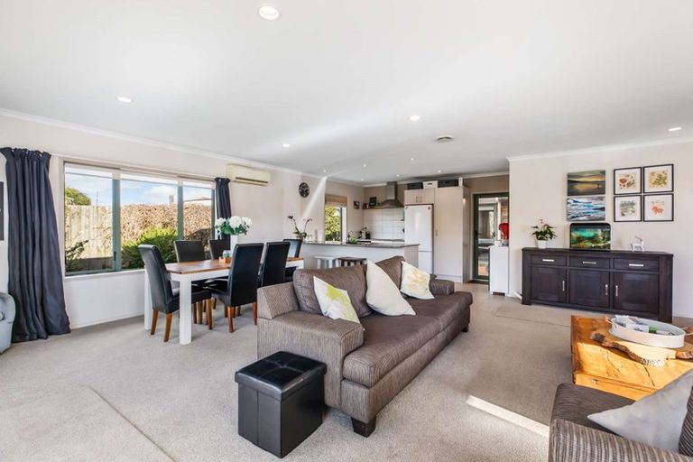 Photo of property in 10b Landon Place, Pukekohe, 2120