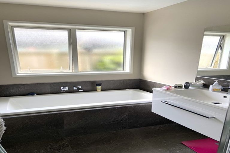Photo of property in 35 Maka Lane, Halswell, Christchurch, 8025