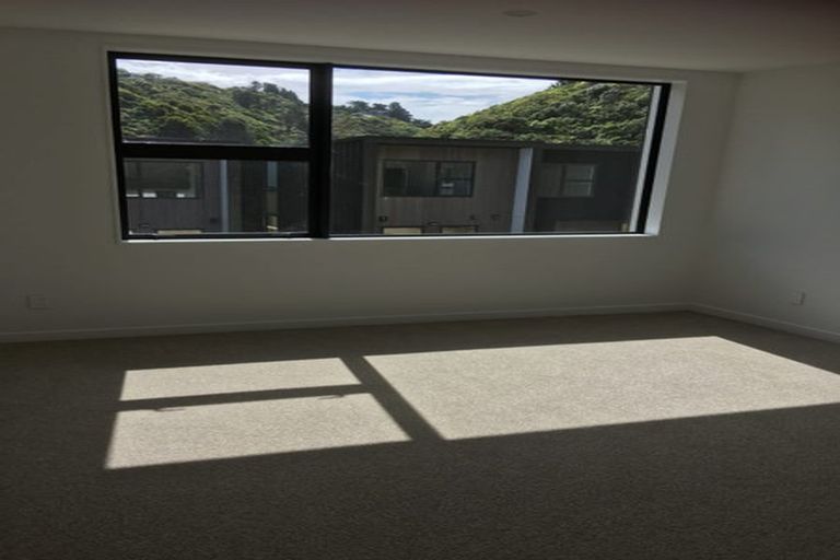 Photo of property in 24 Rua Kai Way, Brooklyn, Wellington, 6021