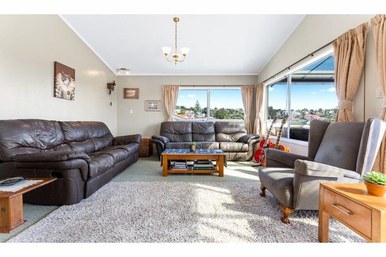 Photo of property in 42 Velma Road, Hillcrest, Auckland, 0627