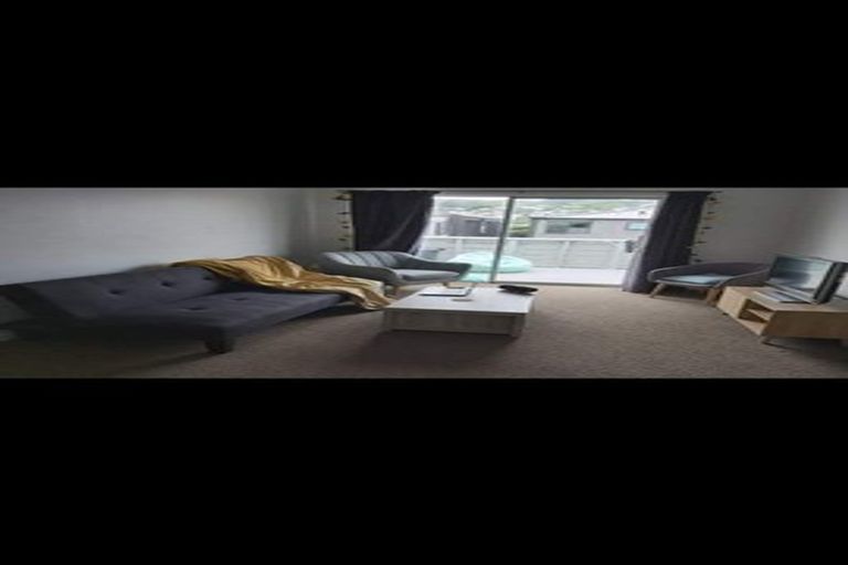 Photo of property in 10/74u Derwent Street, Island Bay, Wellington, 6023