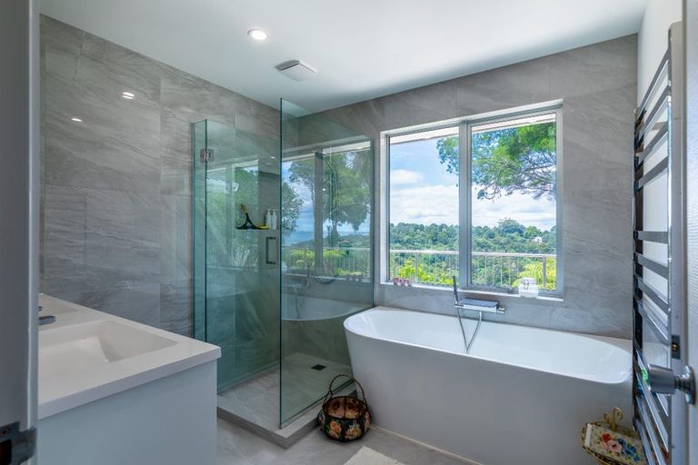 Photo of property in 45 Huia Road, Titirangi, Auckland, 0604