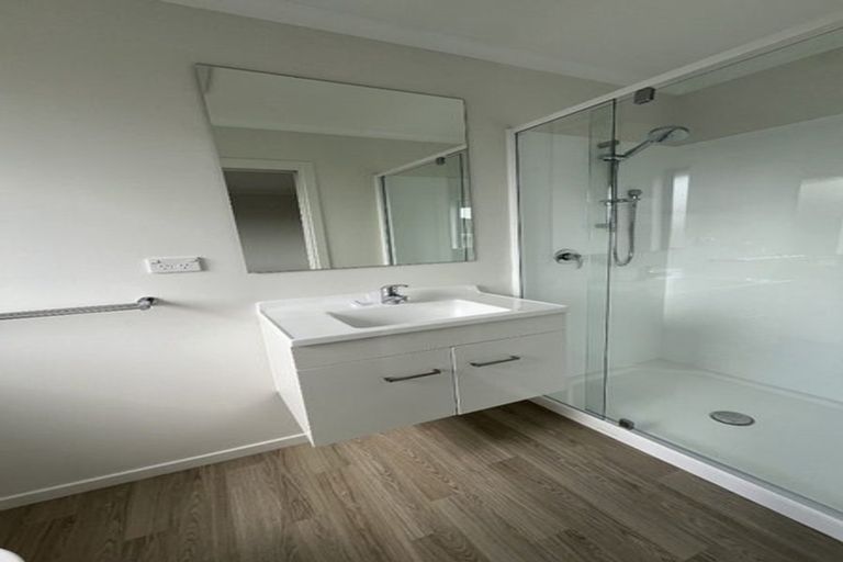 Photo of property in 9 Huia Street, Waiuku, 2123