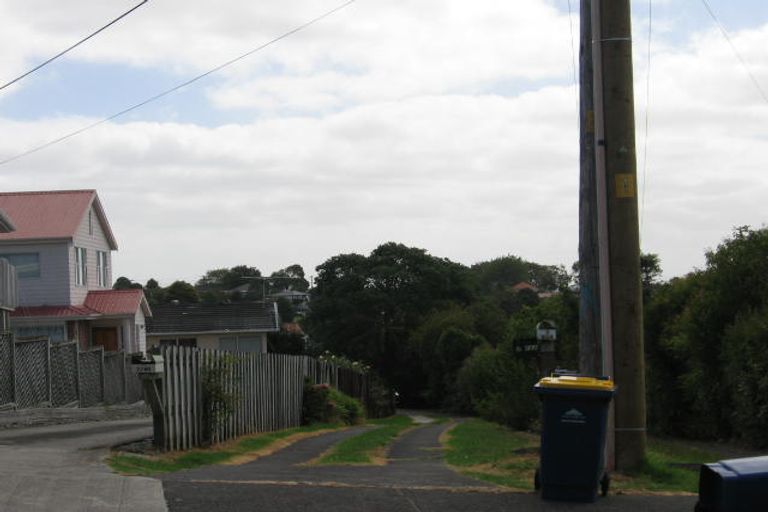 Photo of property in 2/62a Verbena Road, Birkdale, Auckland, 0626