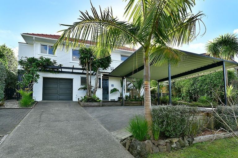 Photo of property in 88 Rosario Crescent, Red Beach, 0932