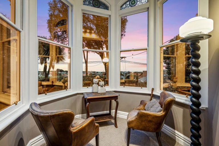 Photo of property in 2 Motu Street, Saint Clair, Dunedin, 9012