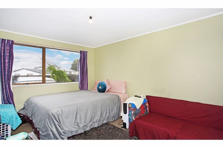 Photo of property in 7 Le Havre Place, Takanini, 2112