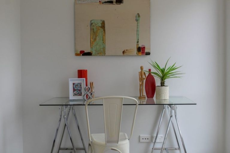 Photo of property in 9 Pepene Avenue, Takanini, 2112
