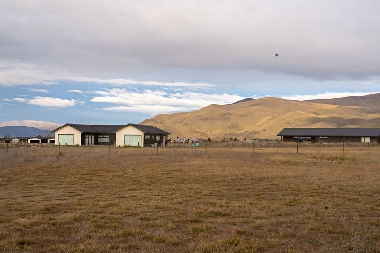 Photo of property in 15 Tussock Crescent, Twizel, 7901