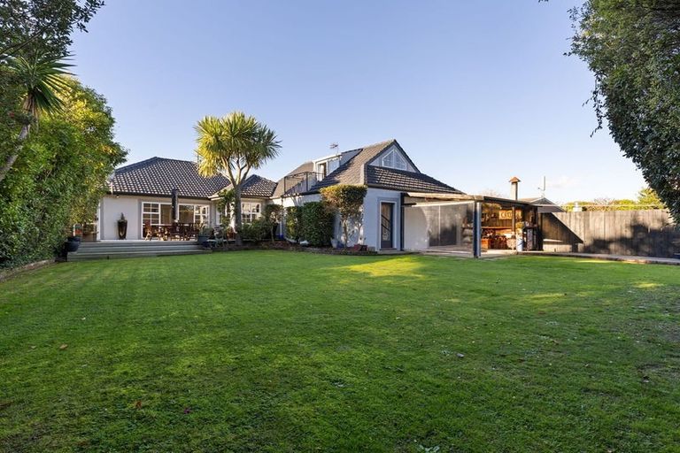 Photo of property in 72 Jickell Street, Hokowhitu, Palmerston North, 4410