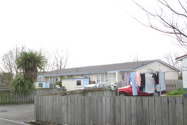 Photo of property in 10-12 Panckhurst Street, Havelock North, 4130