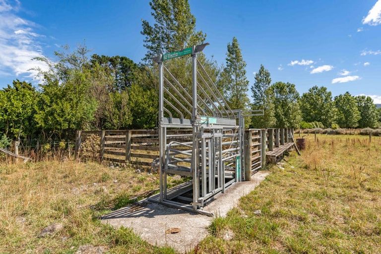 Photo of property in 317 Wood Street, Woodside, Greytown, 5794