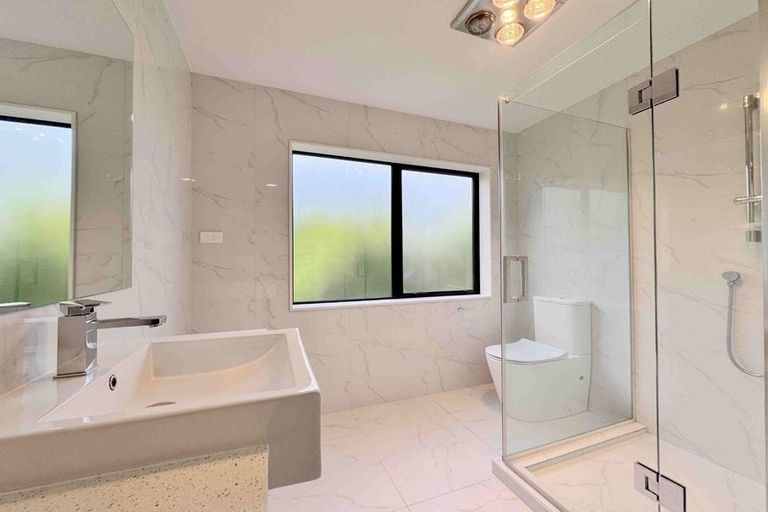 Photo of property in 1 Hard Beech Street, Takanini, 2110