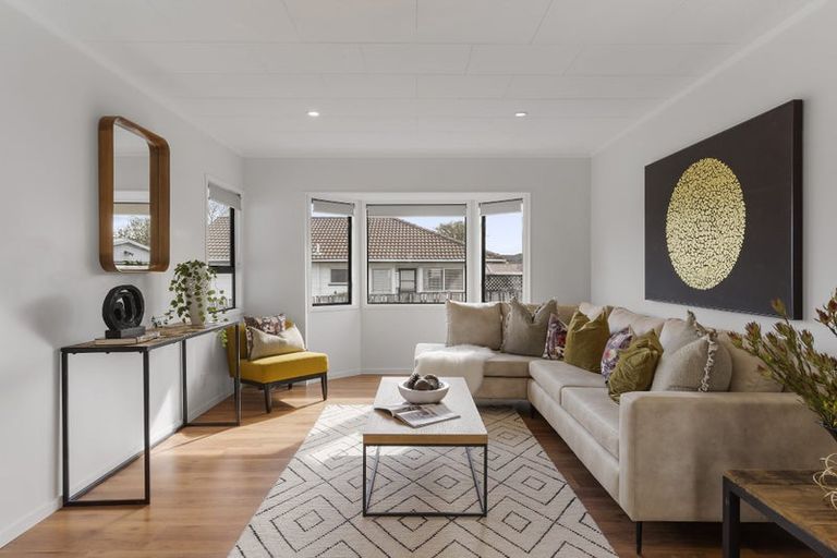 Photo of property in 91 Santiago Crescent, Unsworth Heights, Auckland, 0632