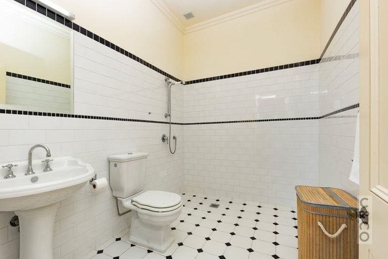 Photo of property in 14 Nelson Street, Helensville, 0800