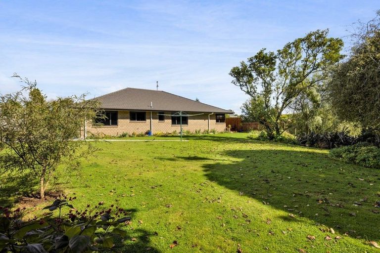 Photo of property in 50 Oberon Street, Stratford, 4332