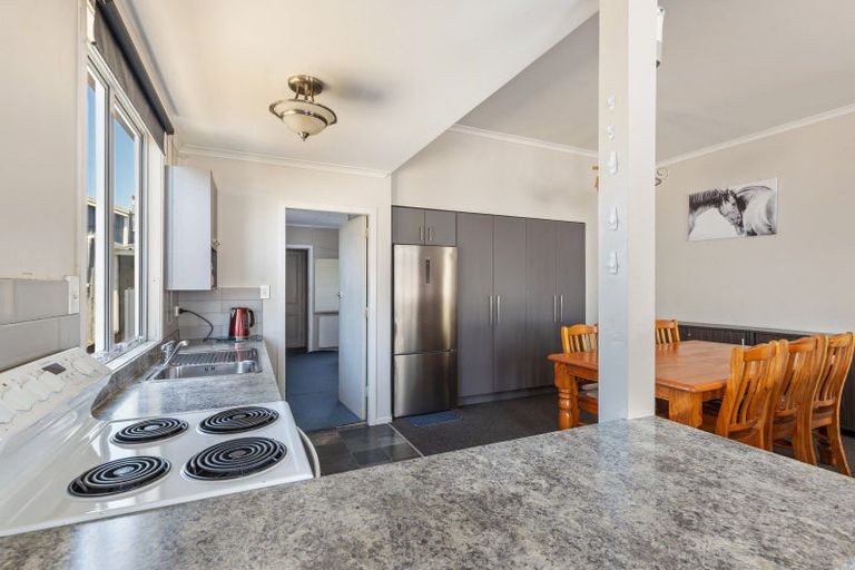 Photo of property in 9 Parris Street, Moturoa, New Plymouth, 4310