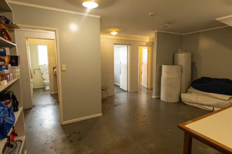 Photo of property in 1-2 Seagull Place, Whitby, Porirua, 5024