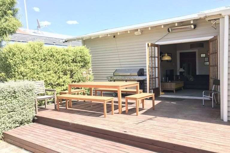 Photo of property in 14 Croydon Street, Sydenham, Christchurch, 8023