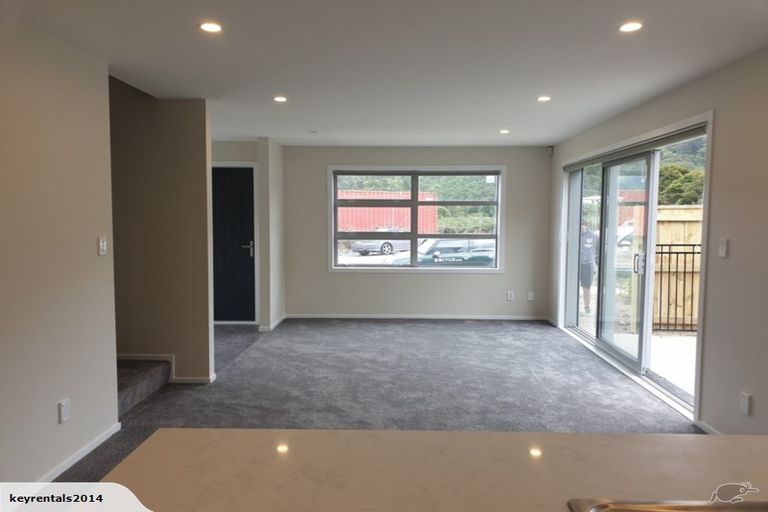 Photo of property in 100 Meremere Street, Wainuiomata, Lower Hutt, 5014