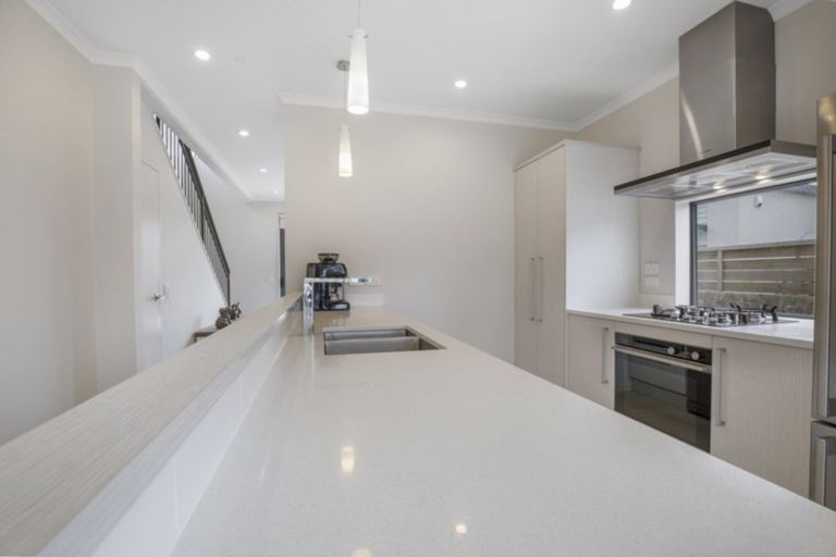 Photo of property in 61 Costa Viva Crescent, Karaka, Papakura, 2113