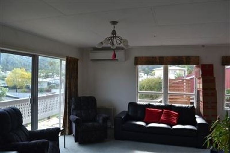 Photo of property in 8 Manurewa Grove, Wainuiomata, Lower Hutt, 5014
