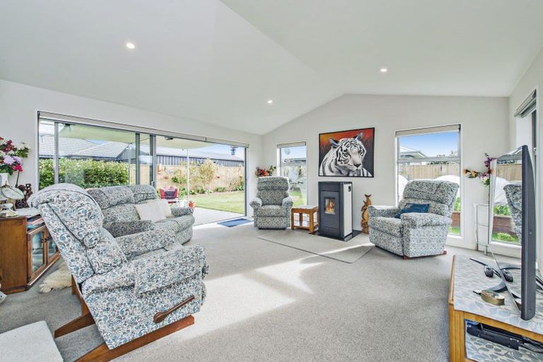 Photo of property in 45 Navy Loop, Rolleston, 7614