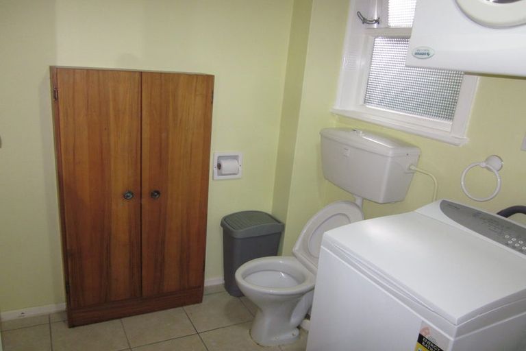 Photo of property in 28 Revans Street, Miramar, Wellington, 6022