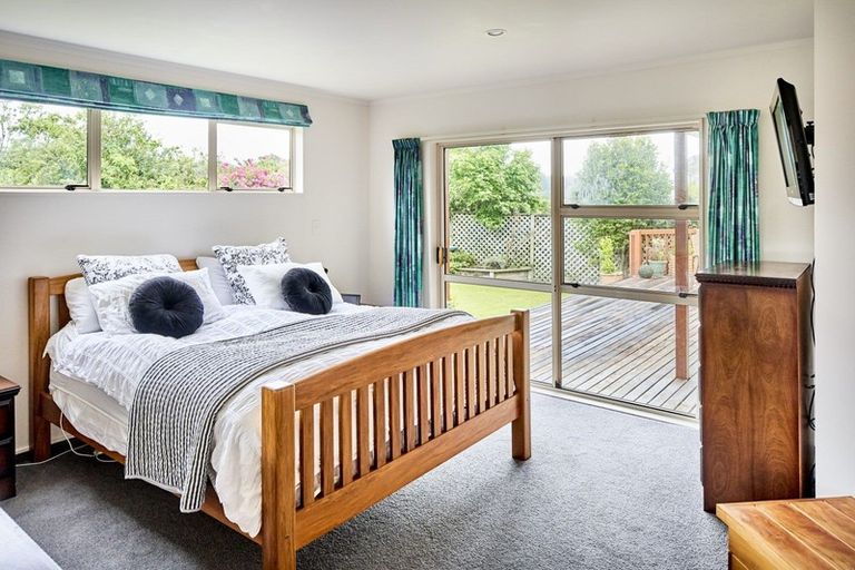 Photo of property in 3 Musket Lane, Whitby, Porirua, 5024