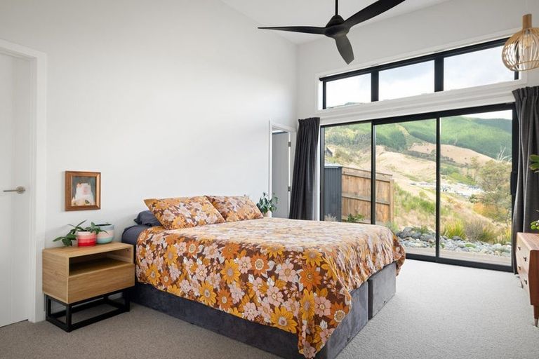 Photo of property in 23 Hill Tops Way, Stoke, Nelson, 7011