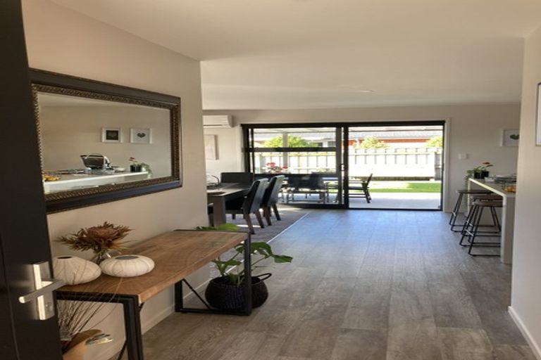 Photo of property in 1 Gladys Place, Levin, 5510