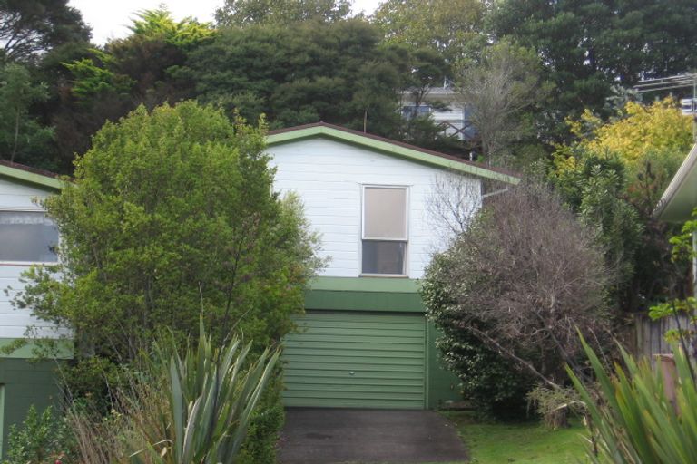 Photo of property in 2/28 Scotstoun Place, Glen Eden, Auckland, 0602