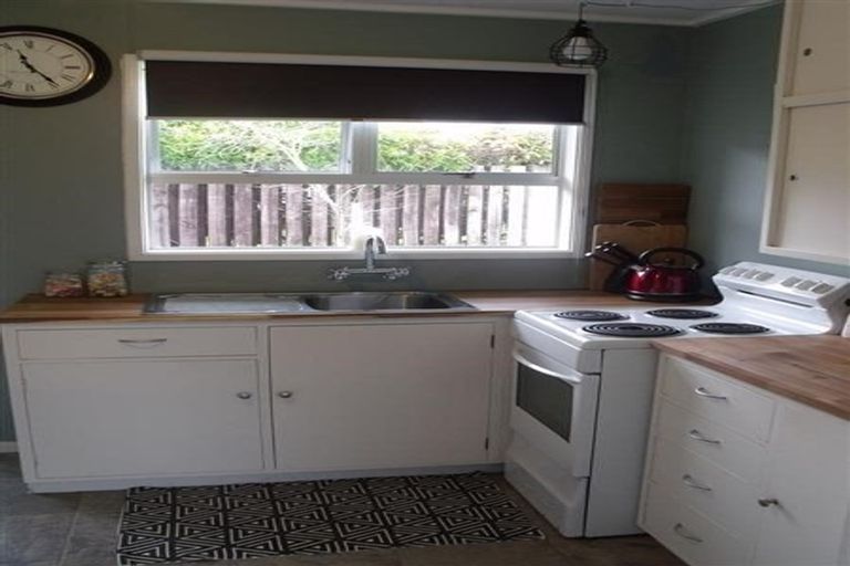 Photo of property in 8a/3 Christie Crescent, Havelock North, 4130