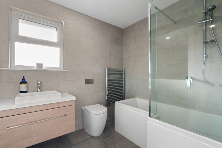 Photo of property in 16 Doris Gordon Crescent, Crofton Downs, Wellington, 6035