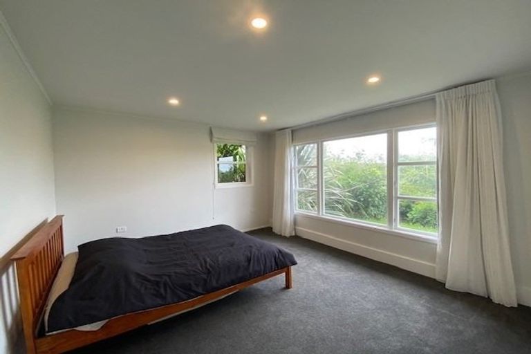 Photo of property in 25 Breton Grove, Kingston, Wellington, 6021