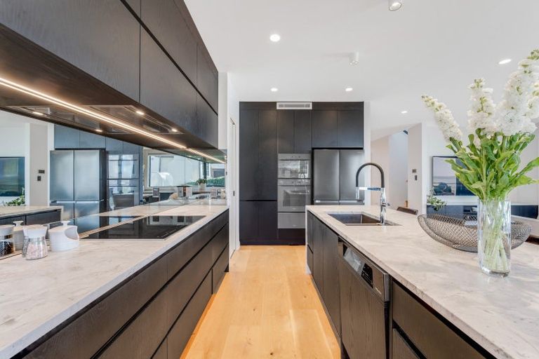 Photo of property in 47c Takutai Avenue, Half Moon Bay, Auckland, 2012