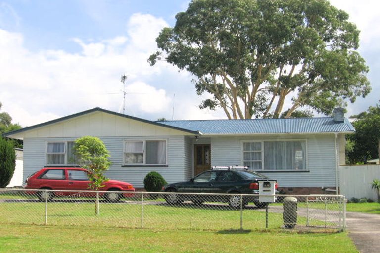 Photo of property in 49 Stottholm Road, Titirangi, Auckland, 0604