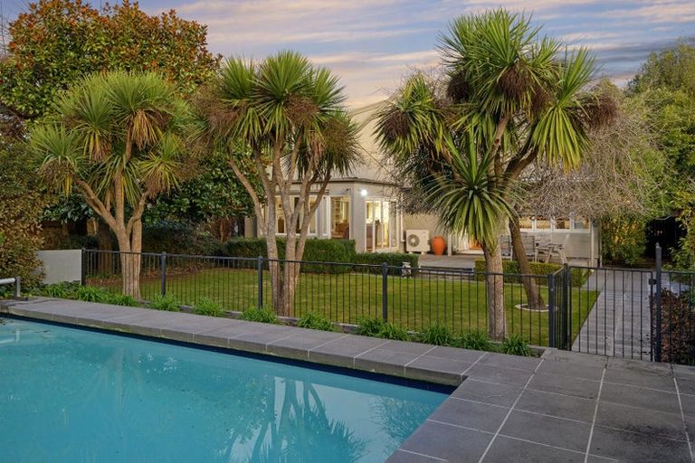Photo of property in 83 Glandovey Road, Fendalton, Christchurch, 8052