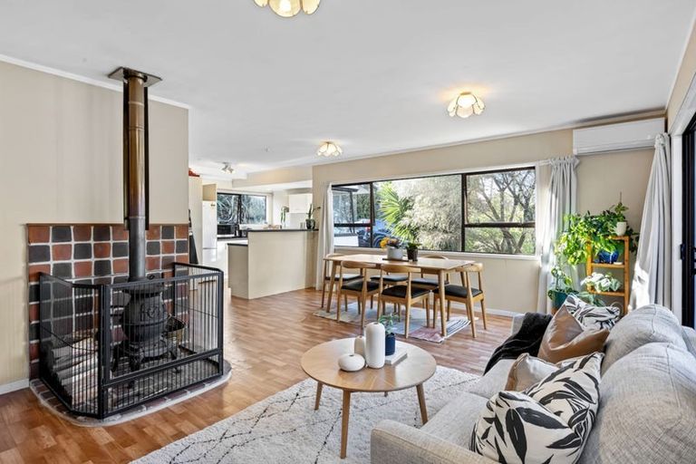 Photo of property in 10a Stillwater Crescent, Stillwater, Silverdale, 0993