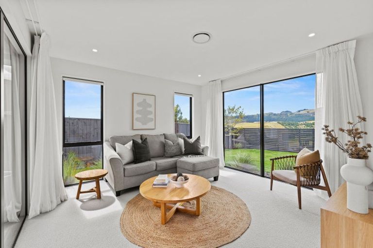 Photo of property in 10 Eaglesfield Close, Westmorland, Christchurch, 8025