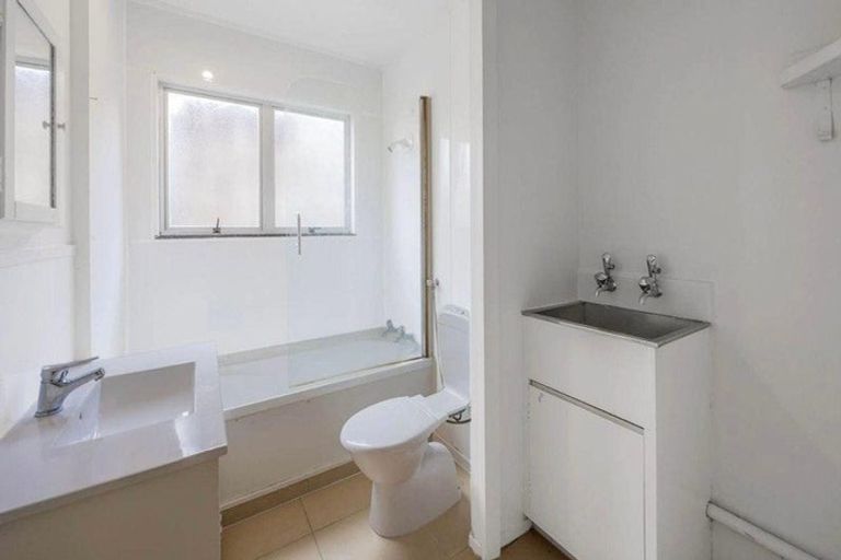 Photo of property in 1/34 Rata Street, New Lynn, Auckland, 0600