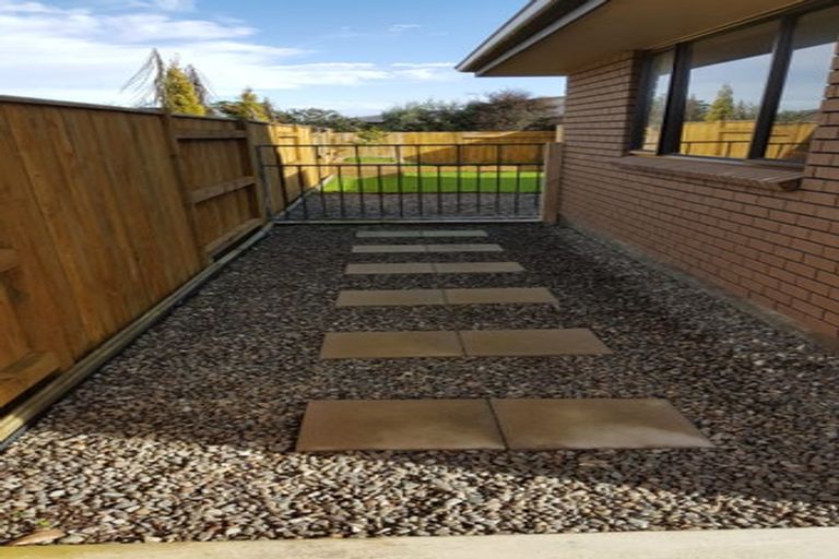 Photo of property in 39 Pegasus Place, Kelvin Grove, Palmerston North, 4414