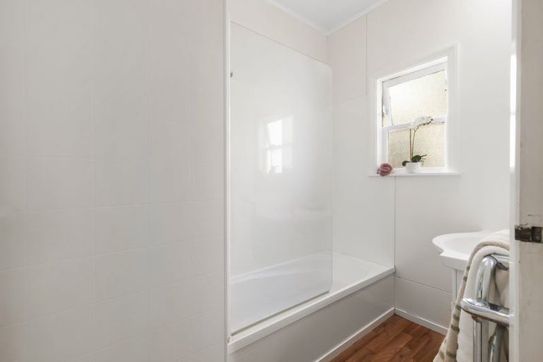 Photo of property in 10 Fife Lane, Miramar, Wellington, 6022