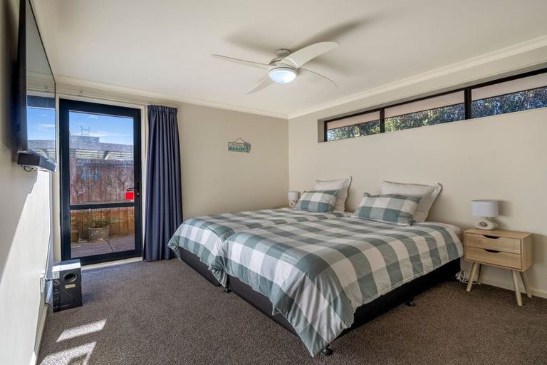 Photo of property in 6 Golden Courie Close, Papamoa Beach, Papamoa, 3118