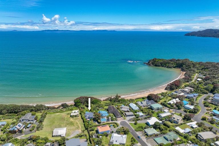Photo of property in 22 Kupe Road, Coopers Beach, 0420