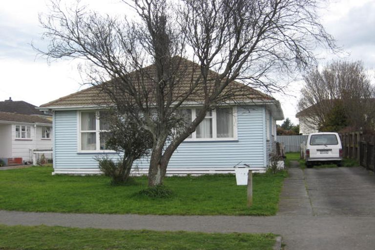 Photo of property in 35 Grant Crescent, Masterton, 5810
