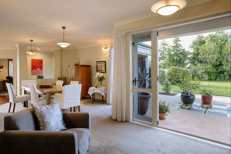 Photo of property in 76 Peake Road, Cambridge, 3493