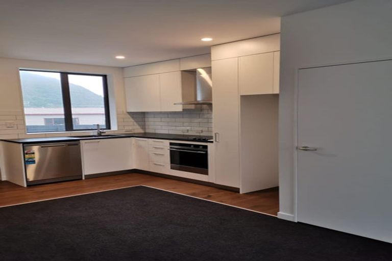 Photo of property in 12/20u Trent Street, Island Bay, Wellington, 6023