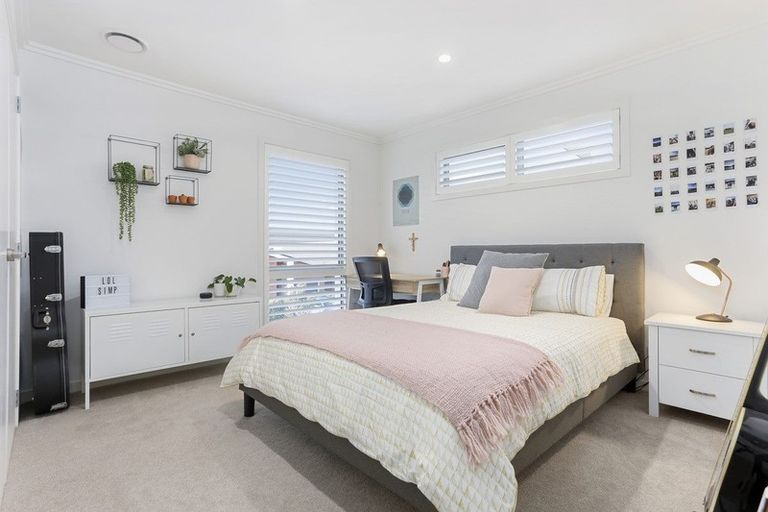 Photo of property in 17 Harakeke Road, Hobsonville, Auckland, 0616