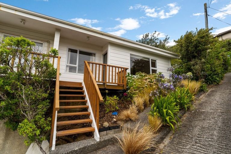 Photo of property in 30b Huntingdon Street, Northland, Wellington, 6012